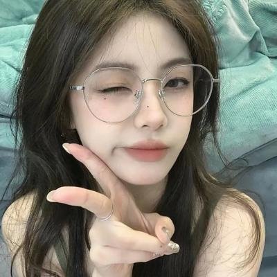 三个男人和一条美腿